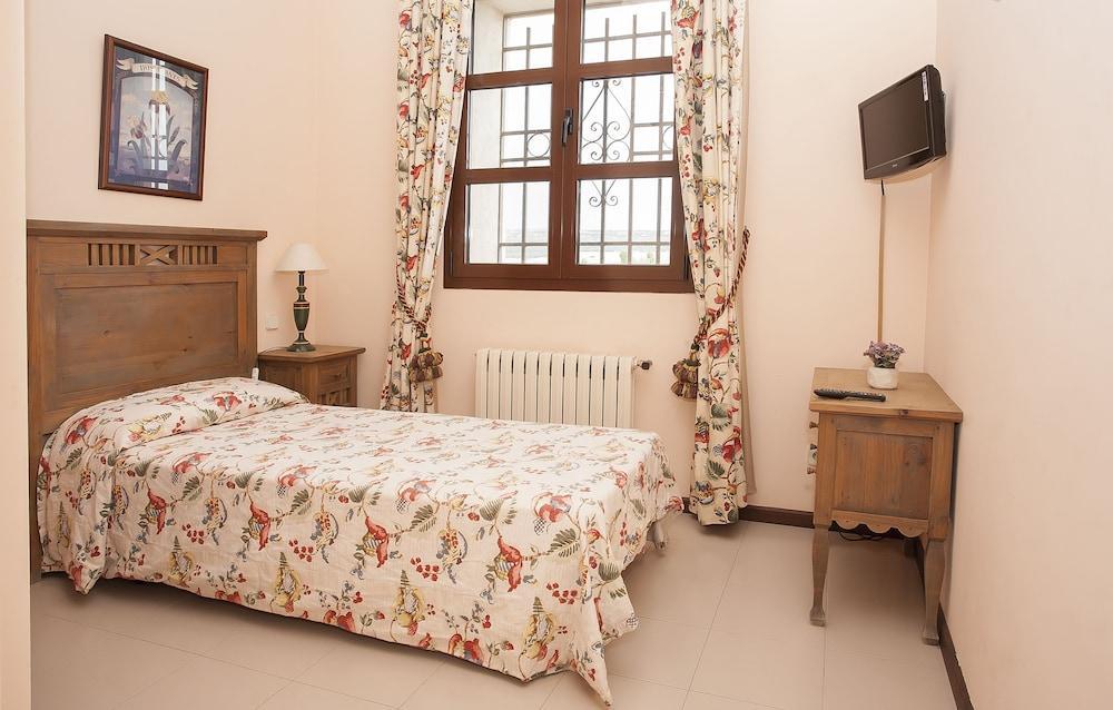 Hostal Las Paneras Ávila Exteriör bild