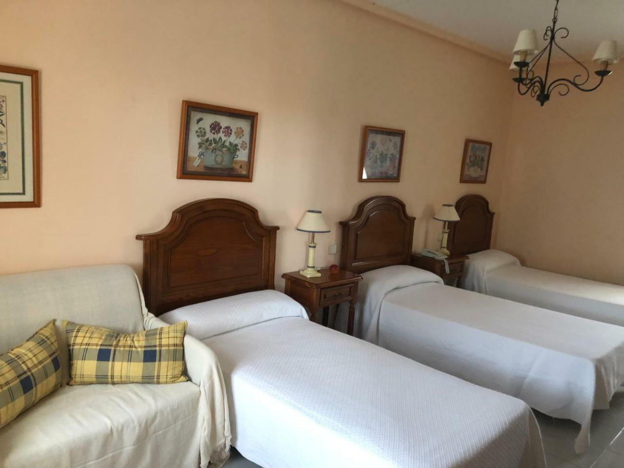 Hostal Las Paneras Ávila Exteriör bild