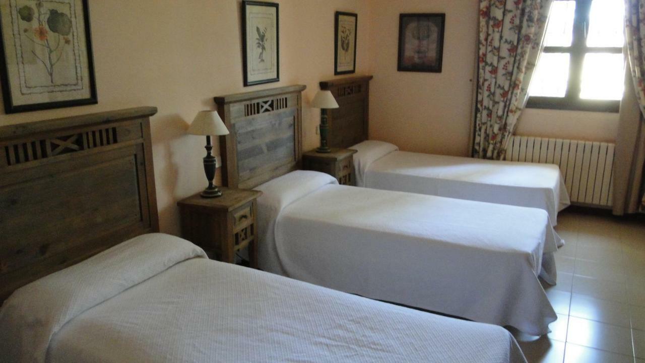 Hostal Las Paneras Ávila Exteriör bild