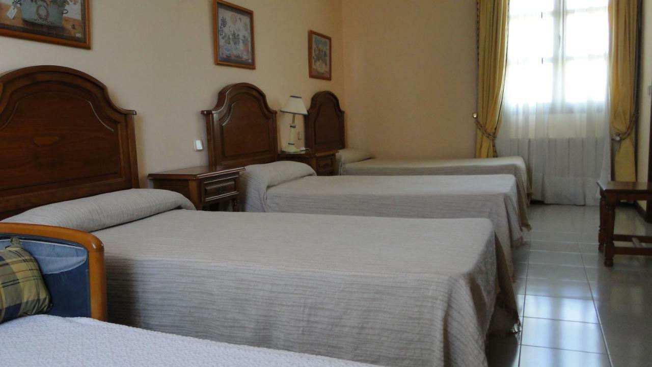 Hostal Las Paneras Ávila Exteriör bild