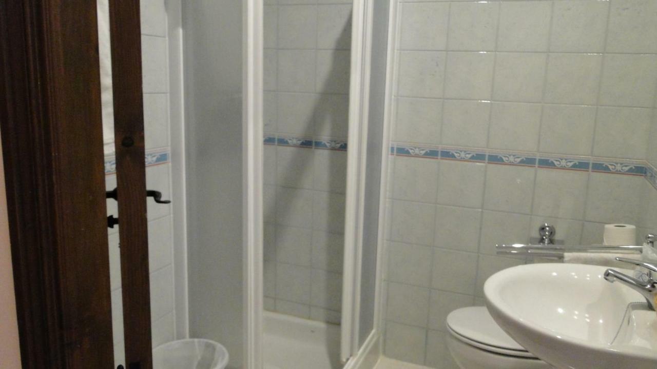 Hostal Las Paneras Ávila Exteriör bild
